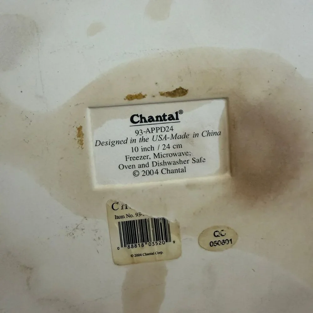 2004 Chantal Red Apple Shaped Stoneware Casserole Baking Dish 10”